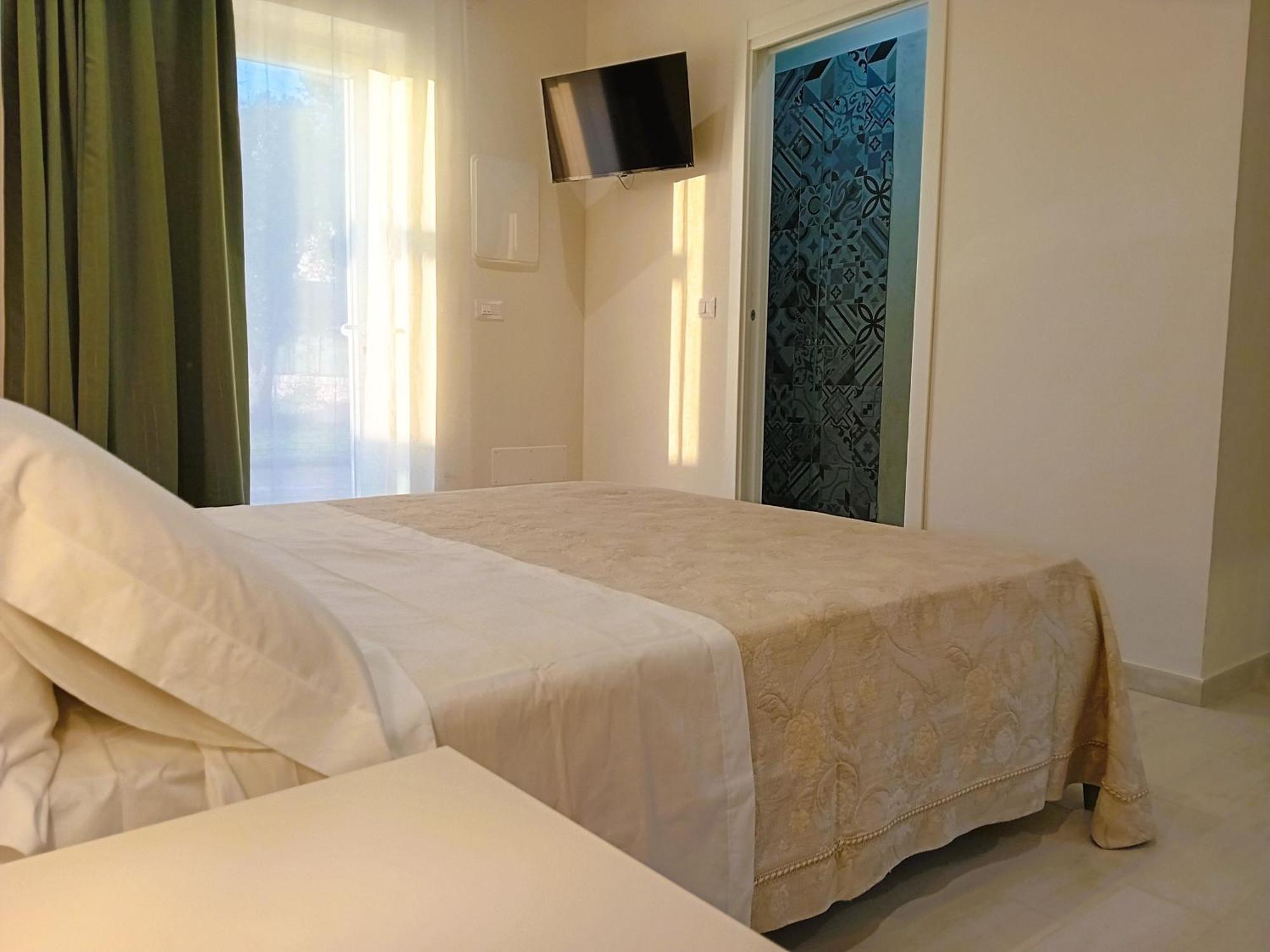 Pietra Di Puglia Hotel Monopoli Bagian luar foto